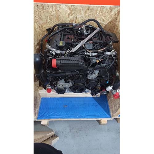 RANGE ROVER SPORT KOMPLE MOTOR 3.0 TDV6 ENJEKTÖRLÜ TURBOLU FULL DOLU LR035100